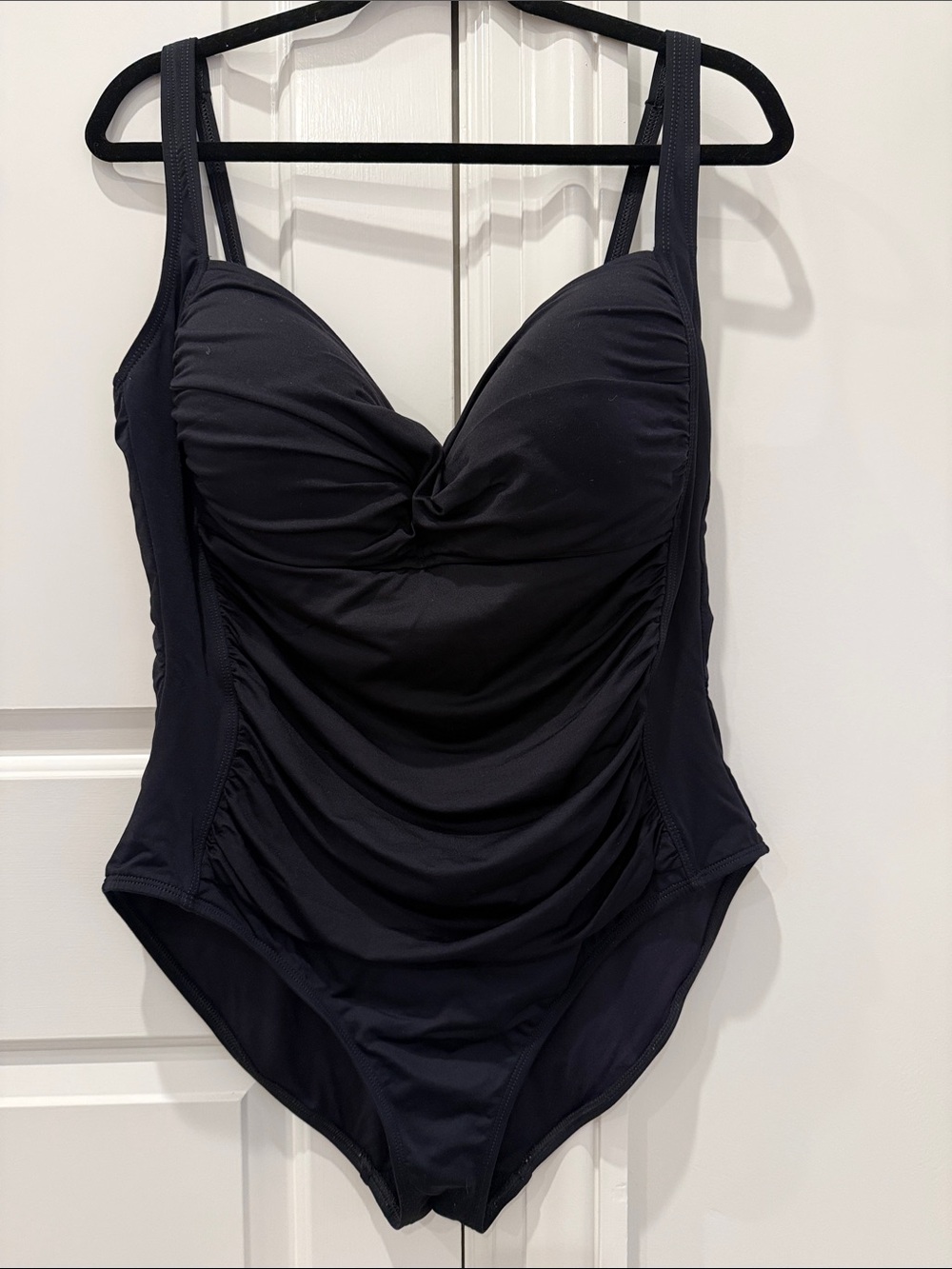 La Blanca Black One-Piece Swimsuit with Ruched Detail Size 18W